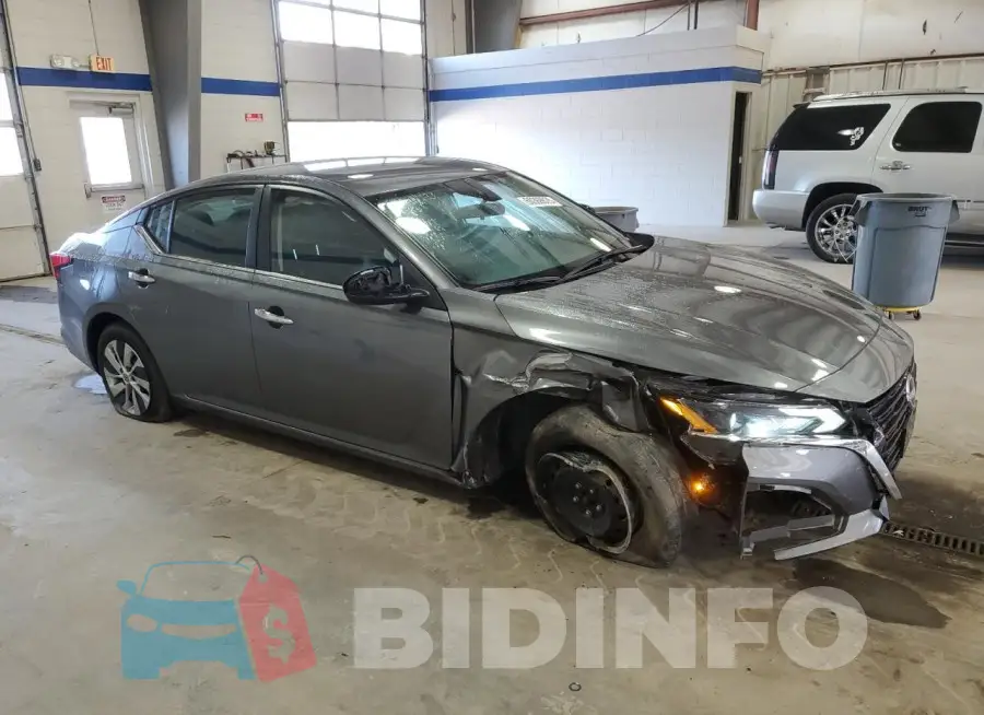 1N4BL4BV2PN316969 Photo# 4