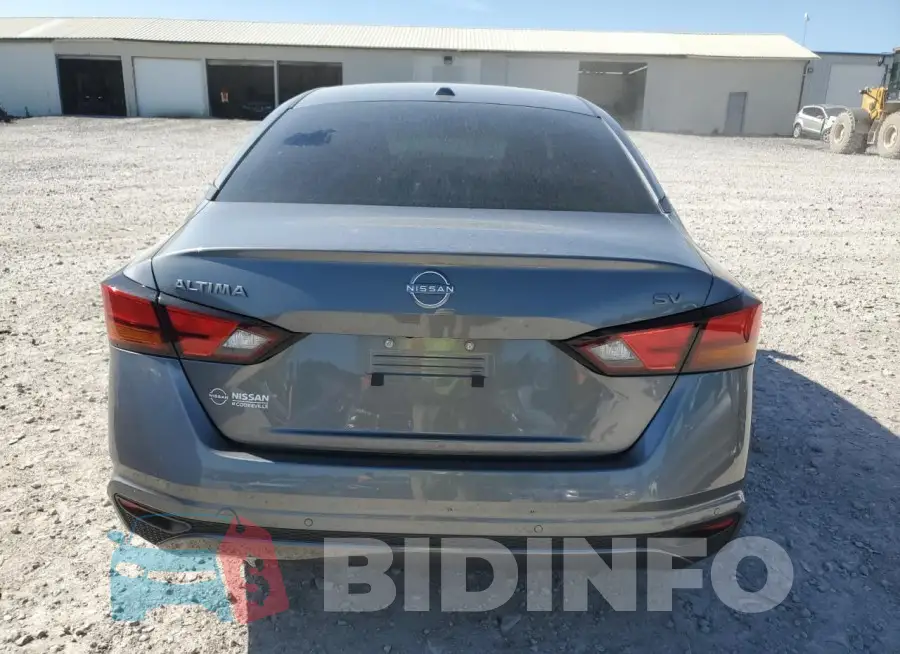 1N4BL4DV3RN337829 Photo# 6