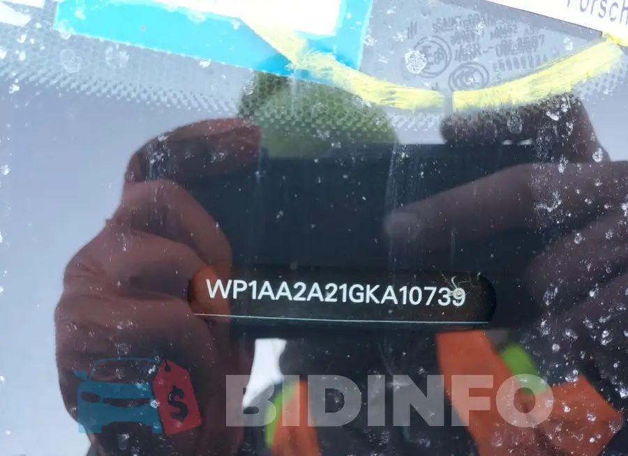 WP1AA2A21GKA10739 Photo# 14