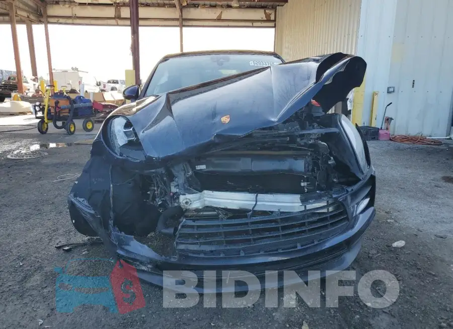 WP1AA2A53MLB13676 Photo# 5