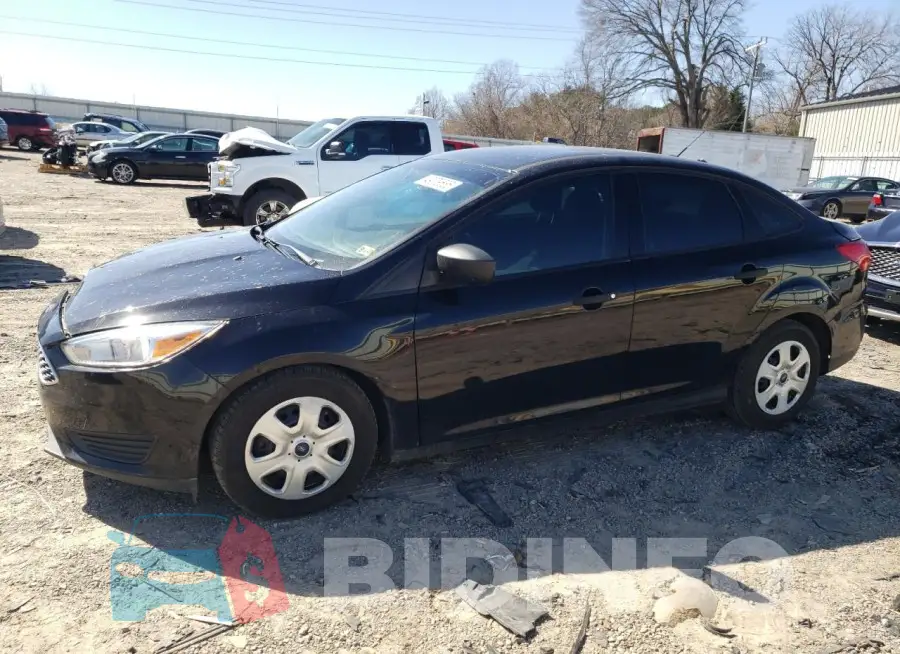 1FADP3E28JL256904 Photo# 1