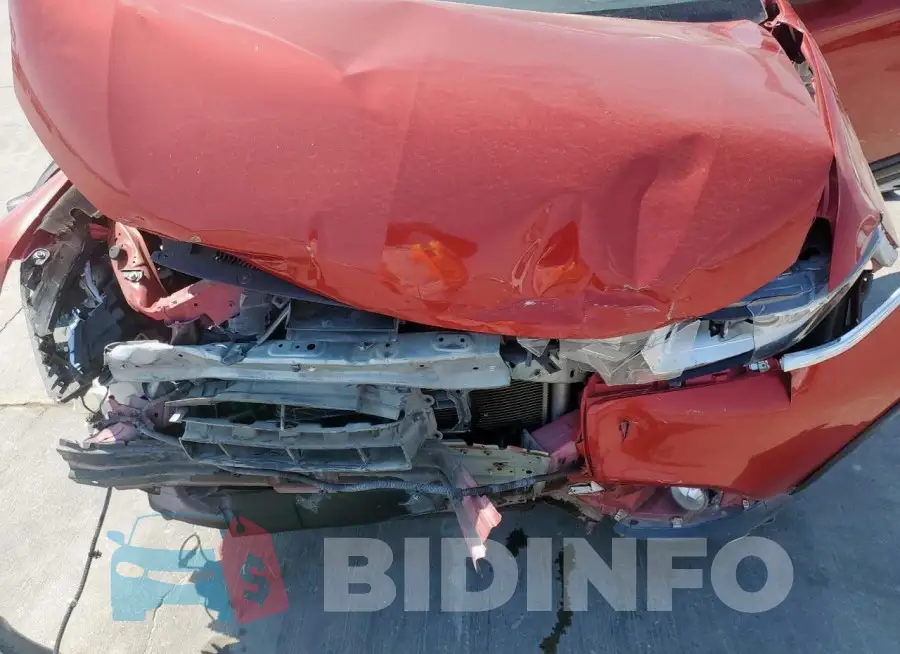 JA4AD3A37JZ028436 Photo# 12