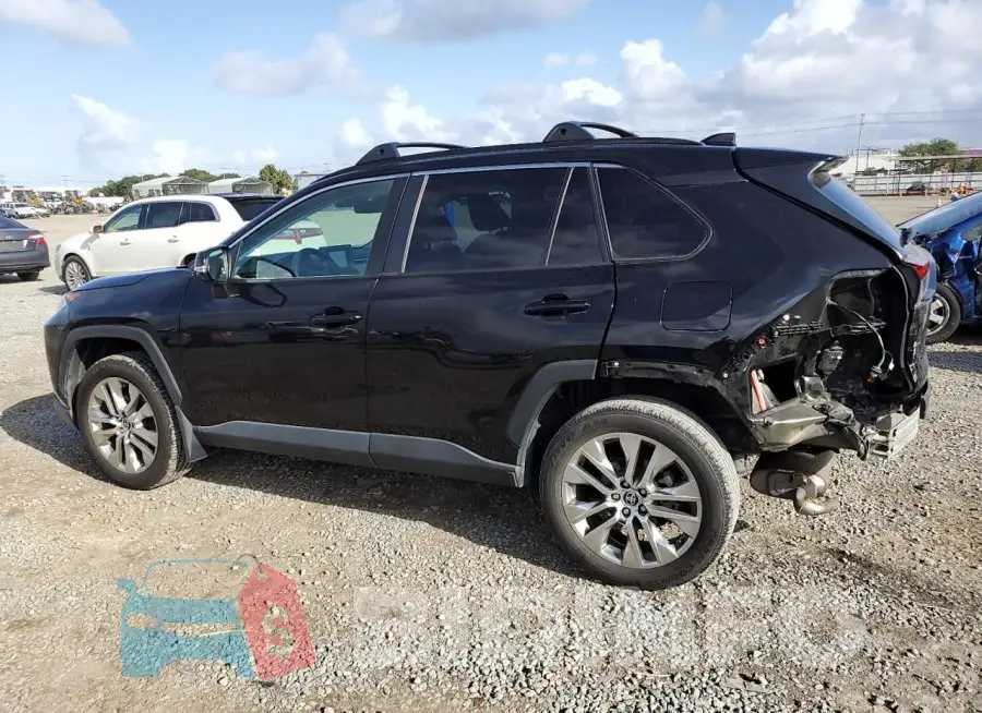 2T3C1RFV4MC117102 Photo# 2