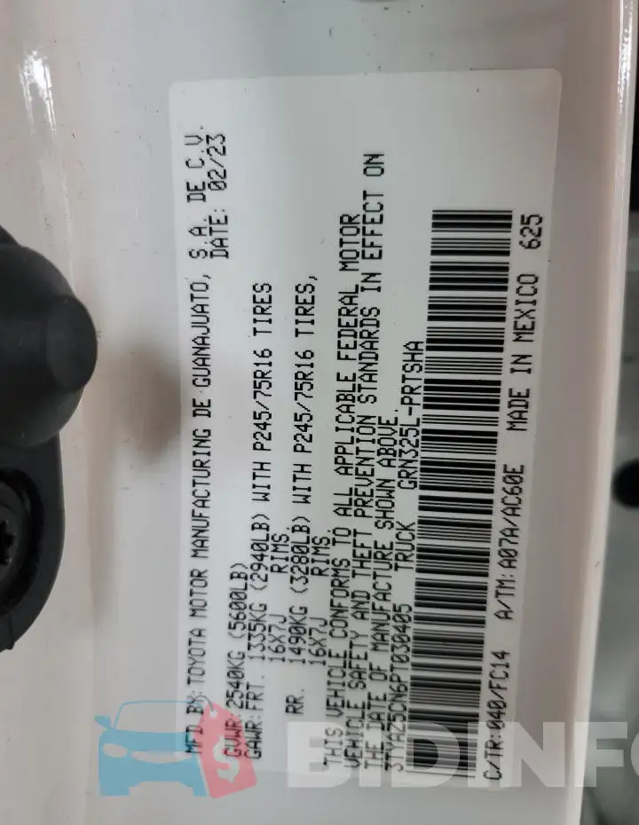 3TYAZ5CN6PT030405 Photo# 12