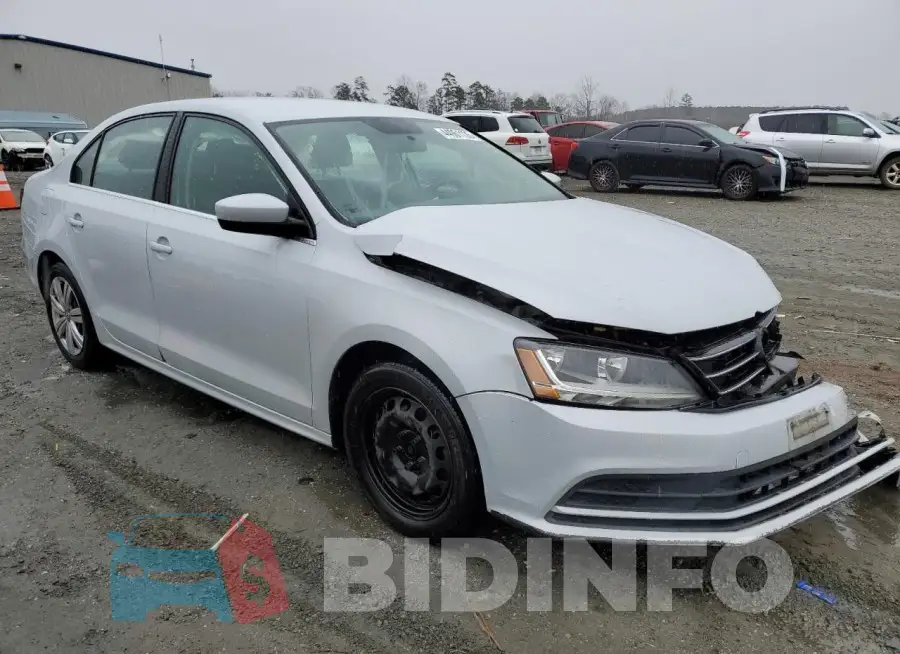 3VW2B7AJ0HM294847 Photo# 4