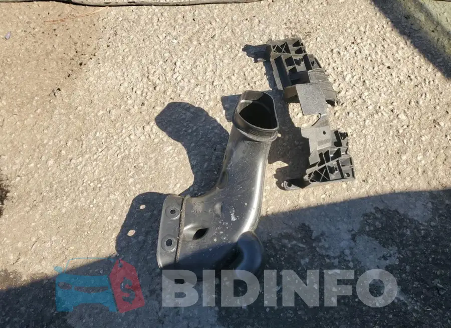 19UUB2F65JA004027 Photo# 12