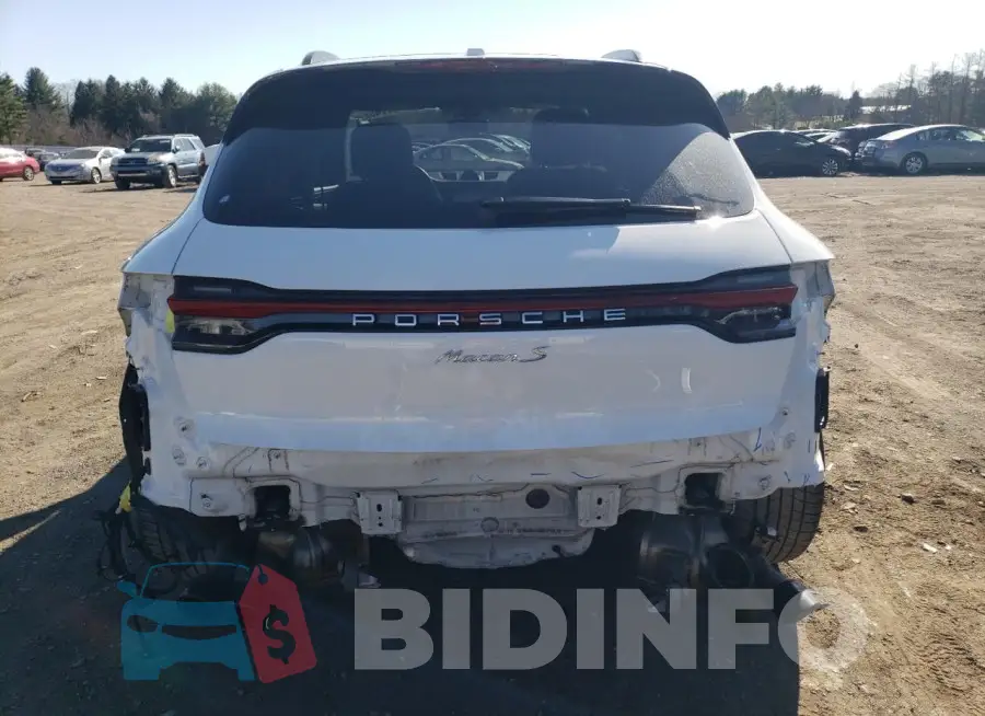 WP1AB2A58MLB33046 Photo# 6