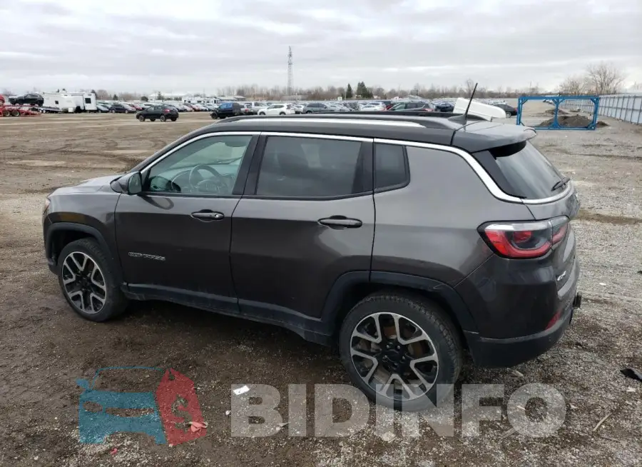 3C4NJDCB4LT105946 Photo# 2