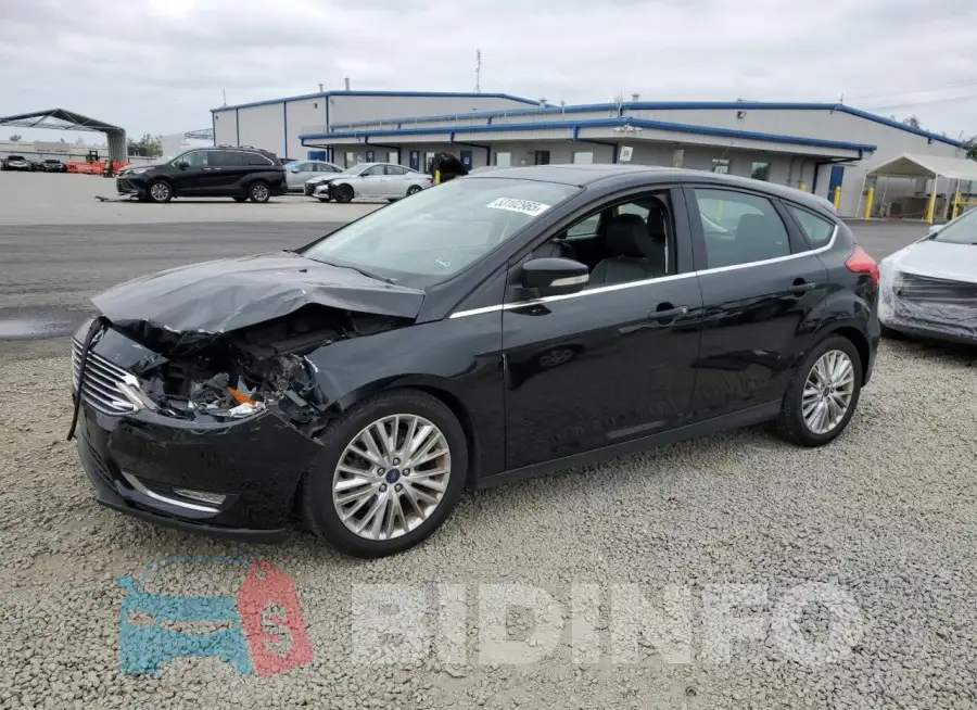 1FADP3N27HL343753 Photo# 1