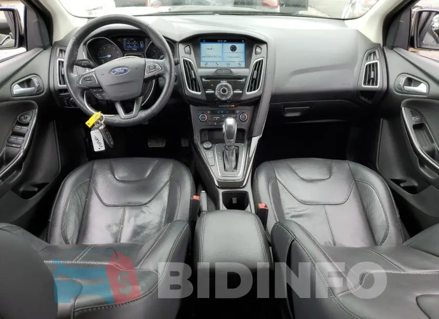 1FADP3N27HL343753 Photo# 8