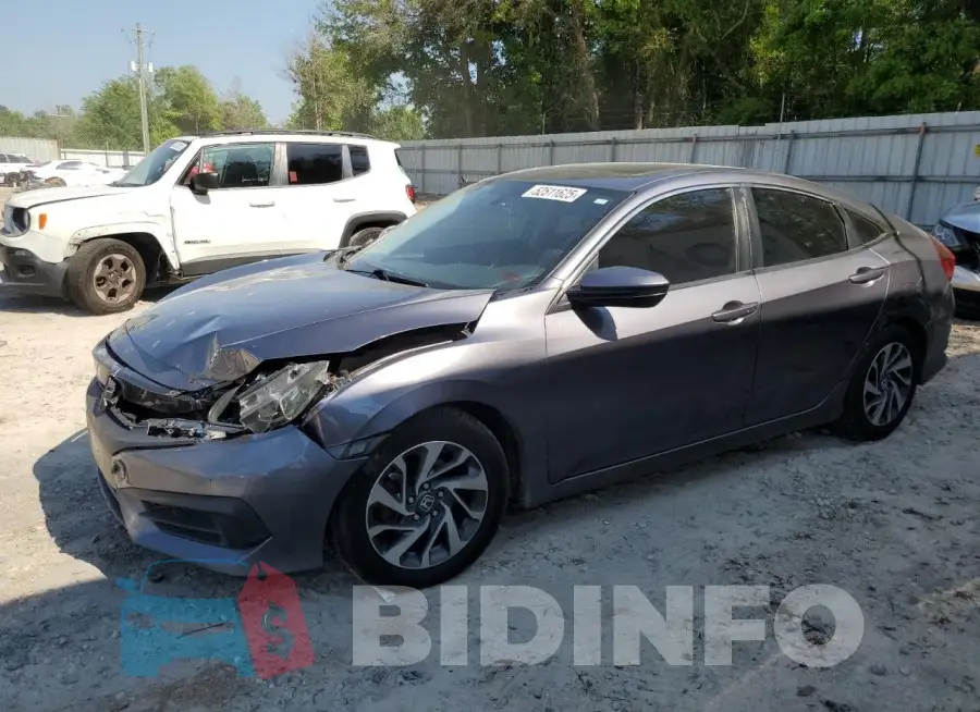 19XFC2F77HE070518 Photo# 1