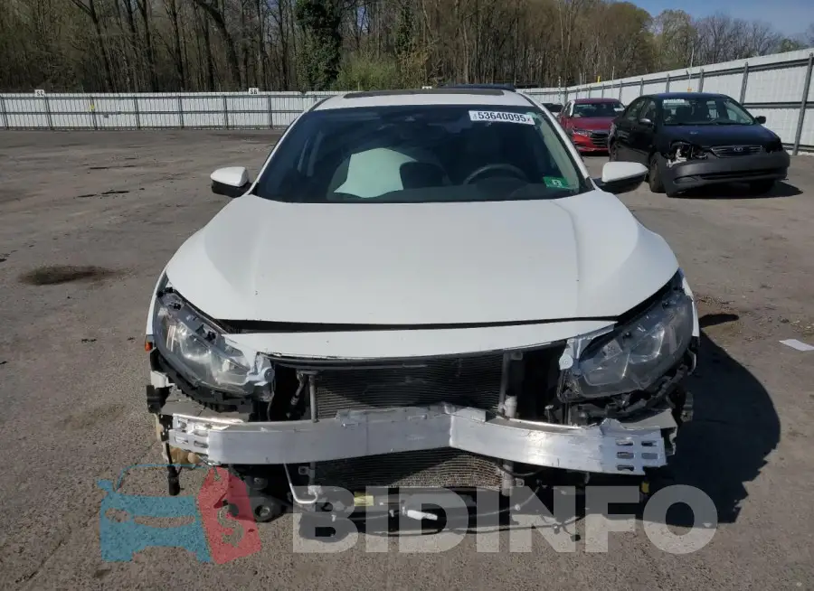 19XFC2F8XGE215090 Photo# 5