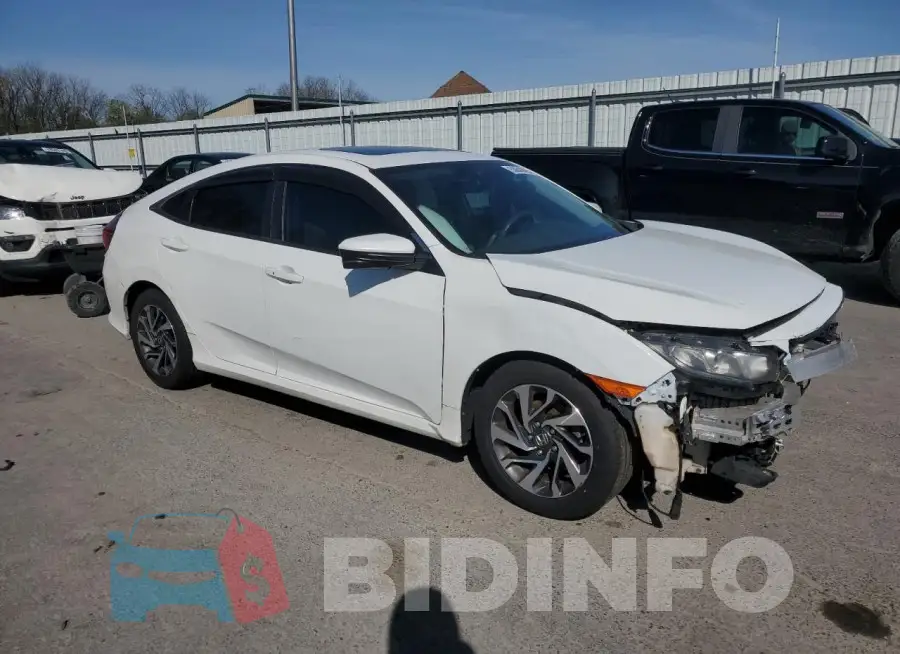19XFC2F8XGE215090 Photo# 4