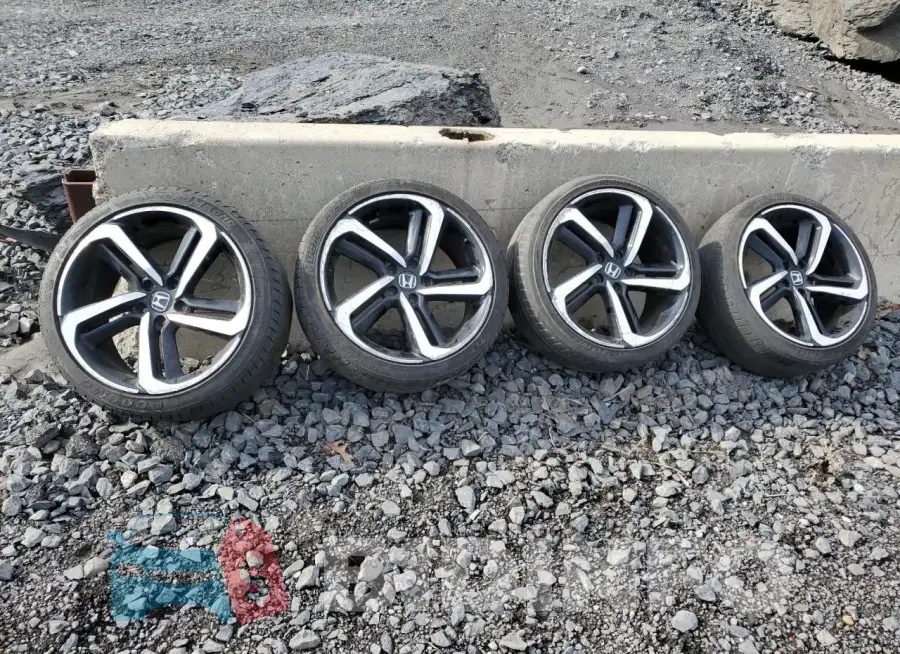 1HGCV1F36KA107655 Photo# 12