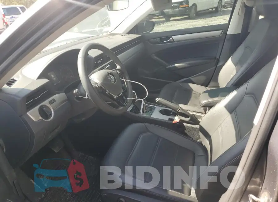 1VWSA7A38LC012730 Photo# 7