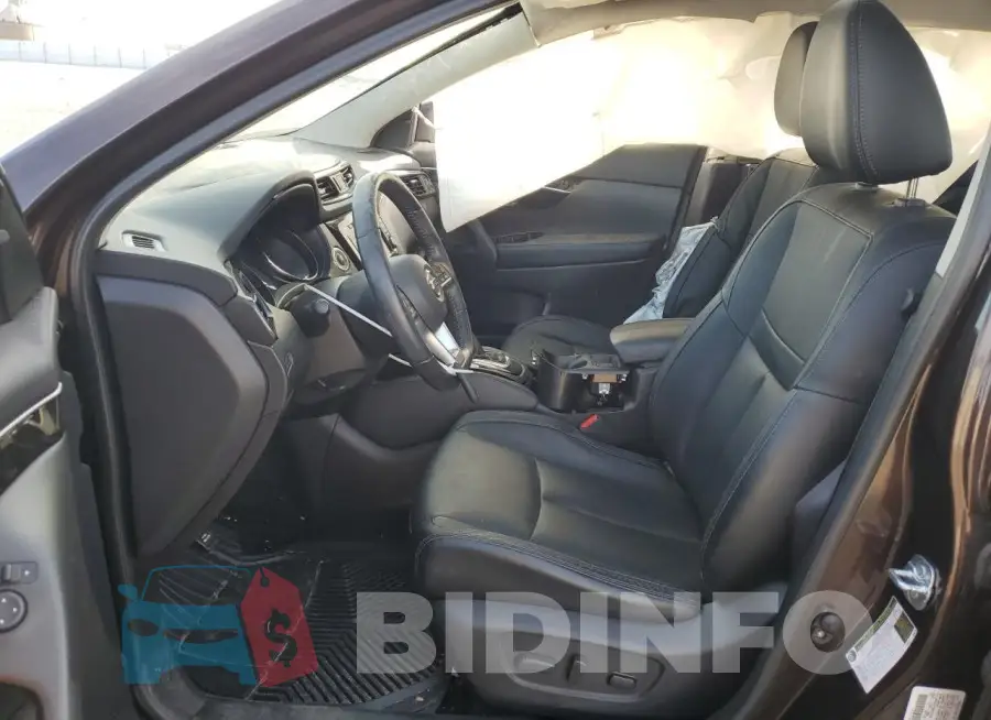 JN1BJ1CR3HW102233 Photo# 7
