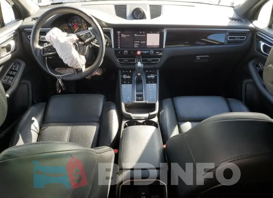 WP1AA2A50PLB00422 Photo# 8