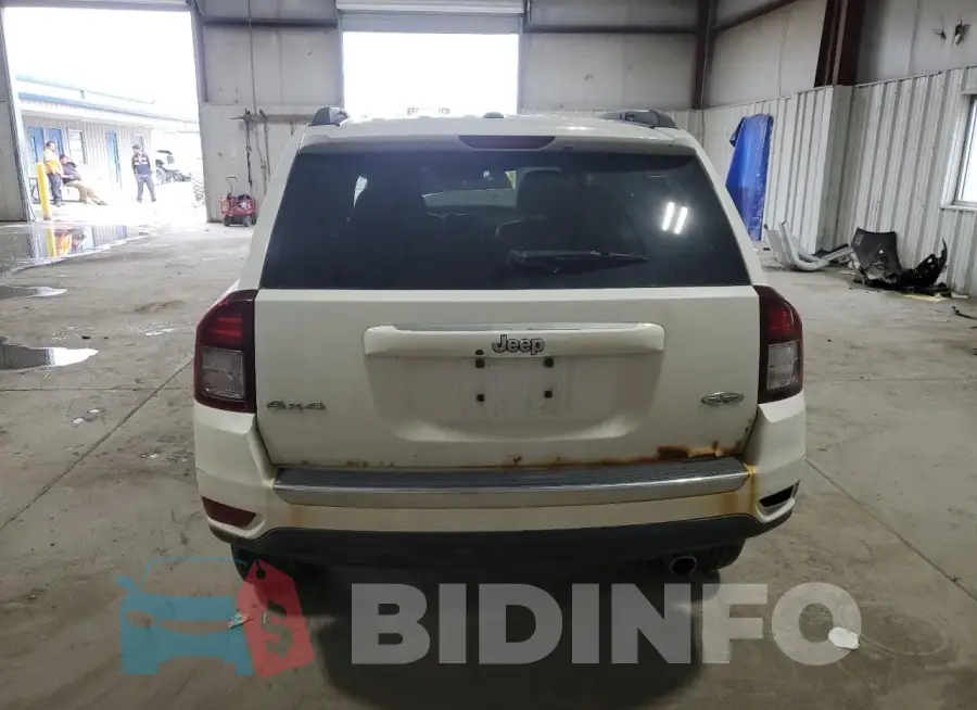 1C4NJDEB2HD193230 Photo# 6