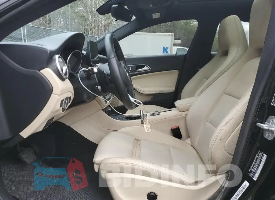 WDDSJ4EB2JN613027 Photo# 7