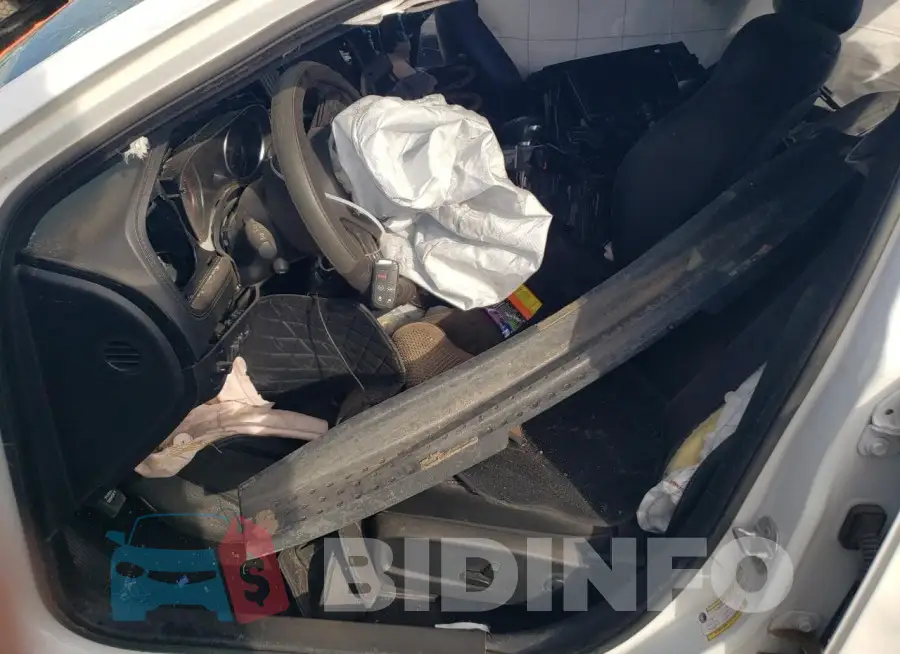 2C3CDXHG6NH183648 Photo# 7