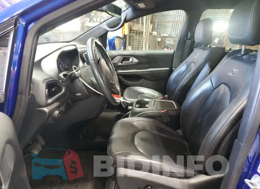 2C4RC1EG5JR261898 Photo# 7