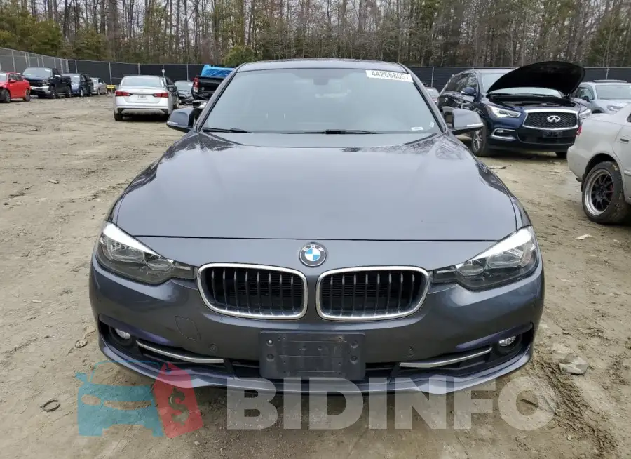 WBA8E3G50GNT75078 Photo# 5