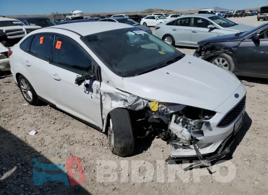 1FADP3F26GL301491 Photo# 4