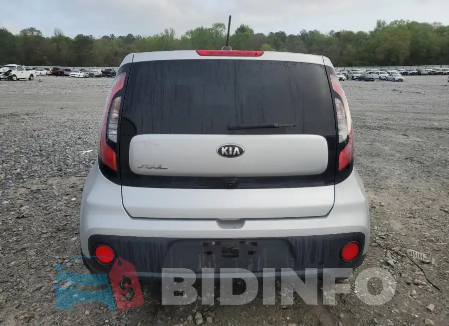 KNDJN2A2XJ7584546 Photo# 6