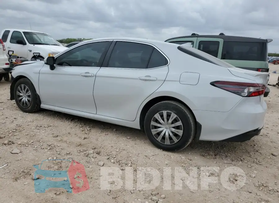 4T1C31AK2PU052321 Photo# 2