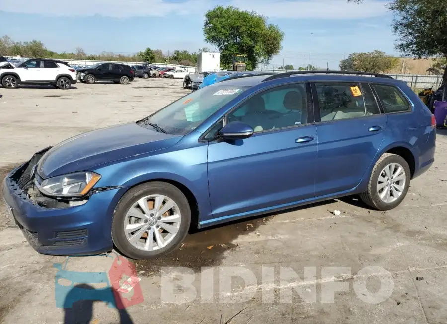 3VW017AU2HM531567 Photo# 1