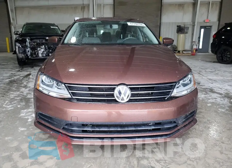 3VW2B7AJ7HM241093 Photo# 5