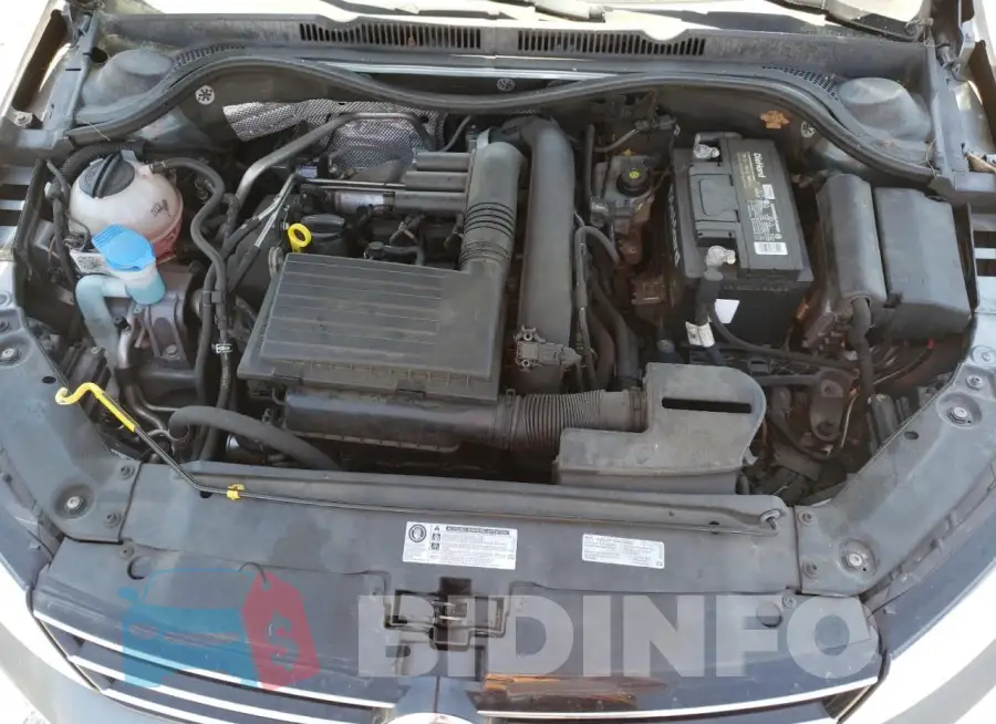 3VW2B7AJ8HM372016 Photo# 11