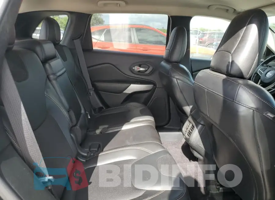 1C4PJLLB2JD524285 Photo# 11