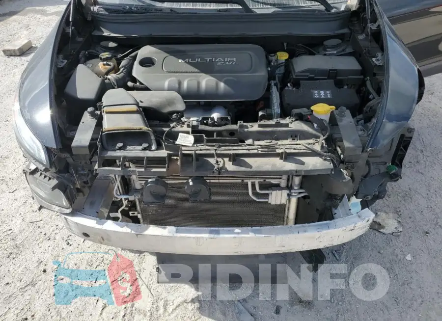 1C4PJLLB2JD524285 Photo# 12