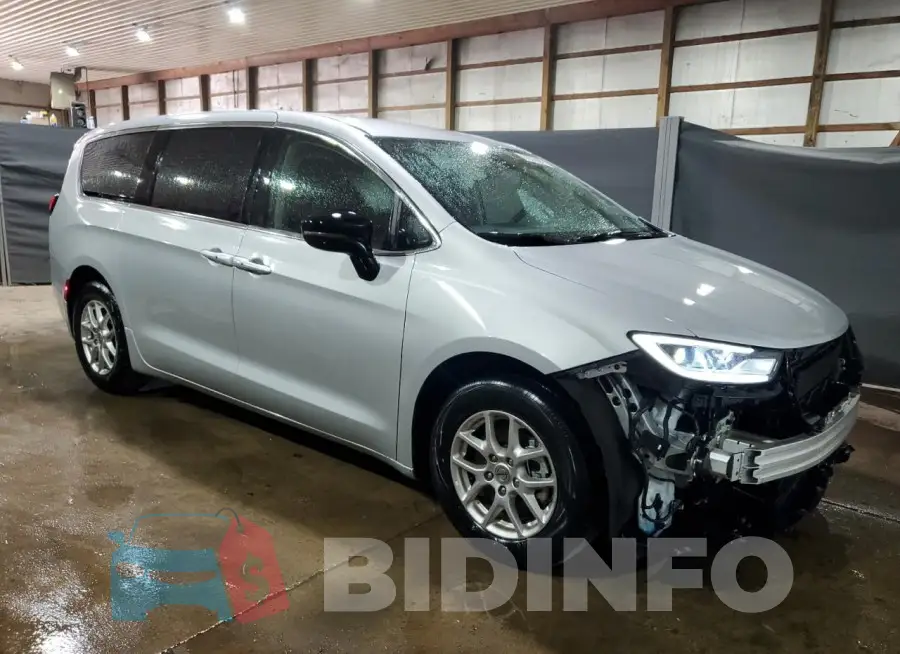 2C4RC1BG7RR132819 Photo# 4