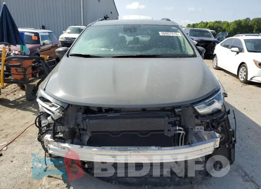 2C4RC1BG8NR218084 Photo# 5