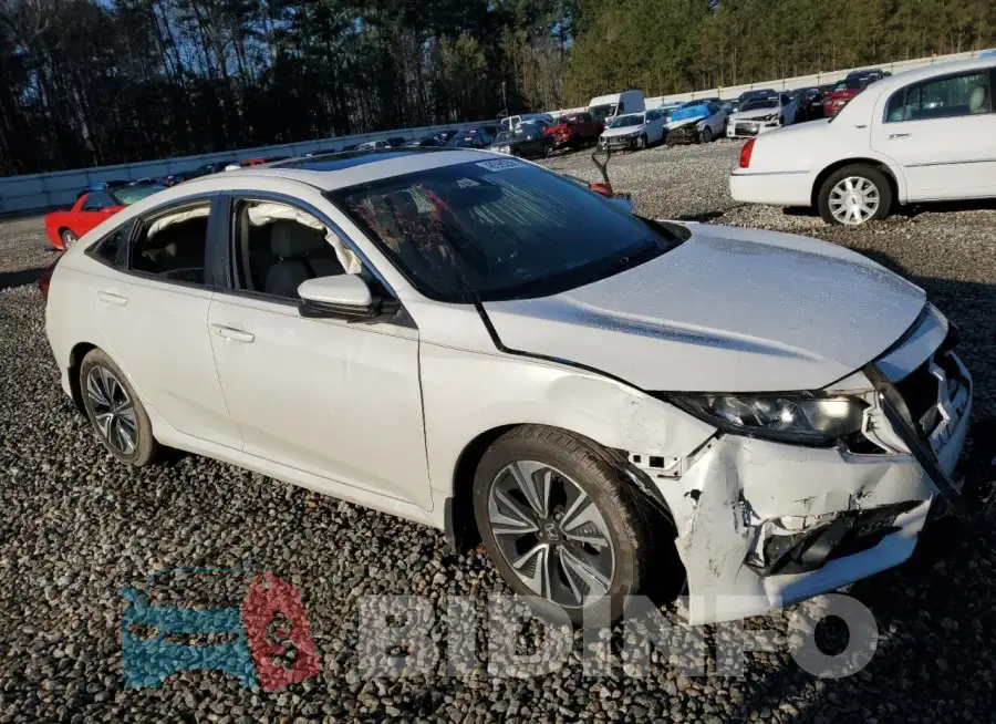 19XFC1F70GE043749 Photo# 4
