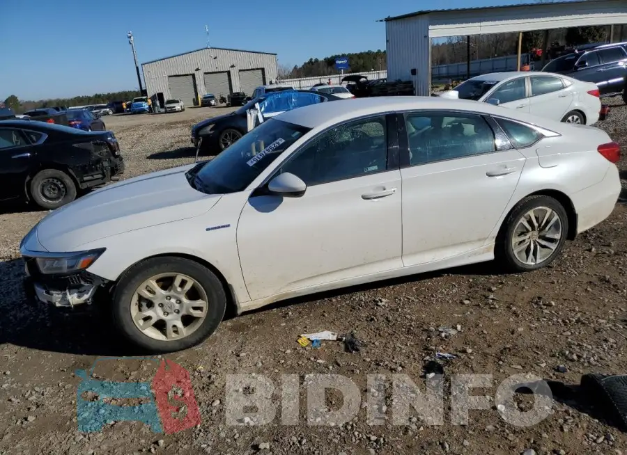 1HGCV3F16KA003502 Photo# 1