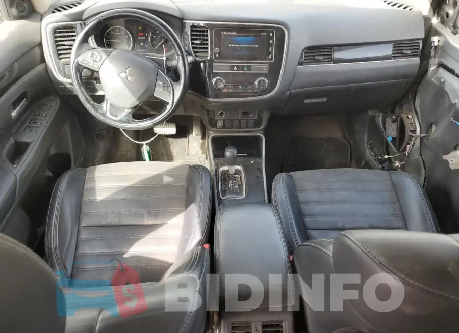JA4AD3A36KZ043852 Photo# 8