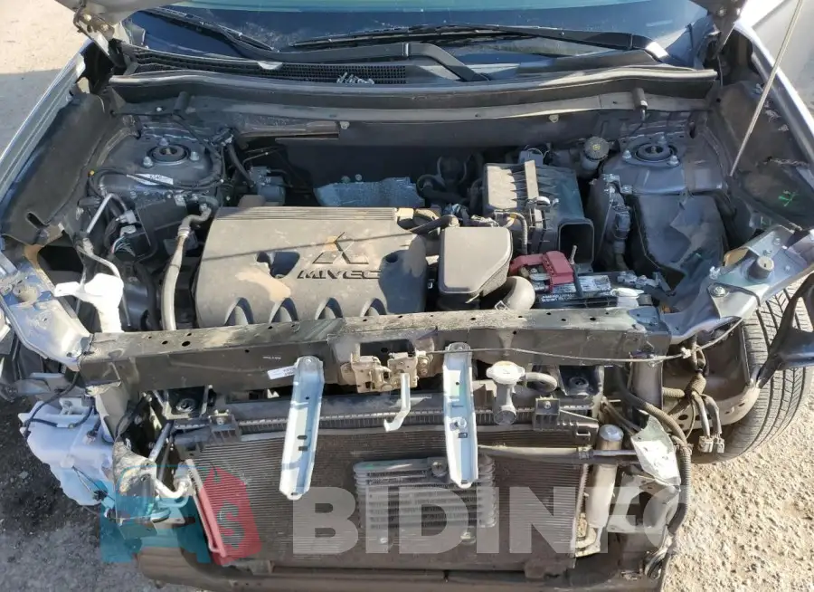 JA4AD3A39KZ008142 Photo# 11