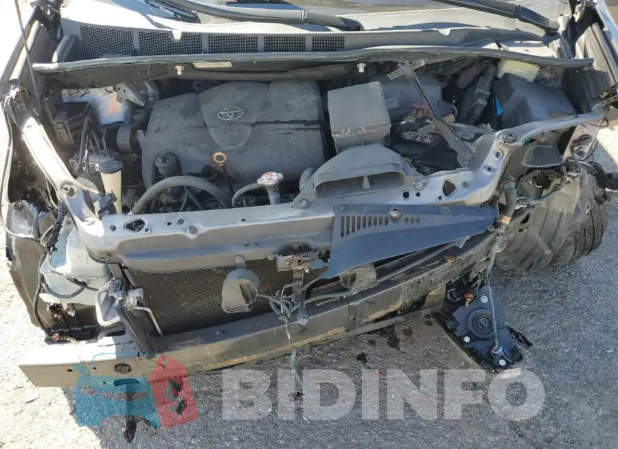 5TDKZ3DC8JS938914 Photo# 12