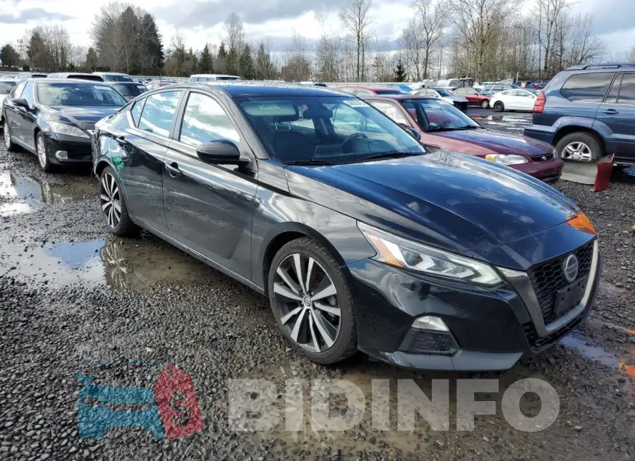 1N4BL4CV1KC215327 Photo# 4