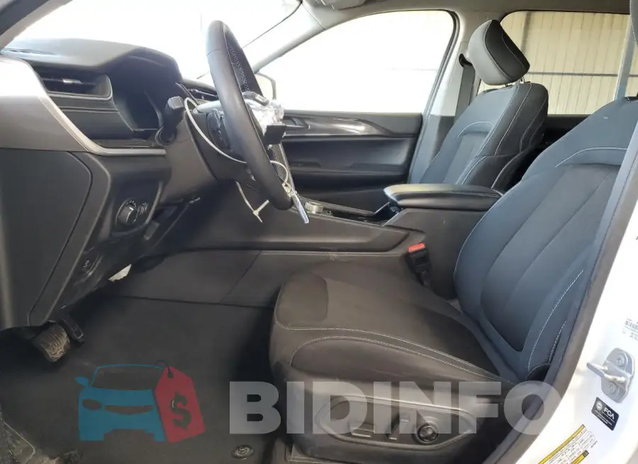 1C4RJKAG2P8776623 Photo# 7