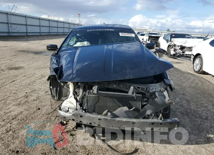 2C3CDXCT4GH222597 Photo# 5
