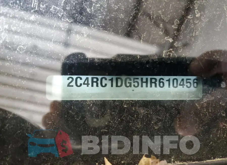 2C4RC1DG5HR610456 Photo# 14