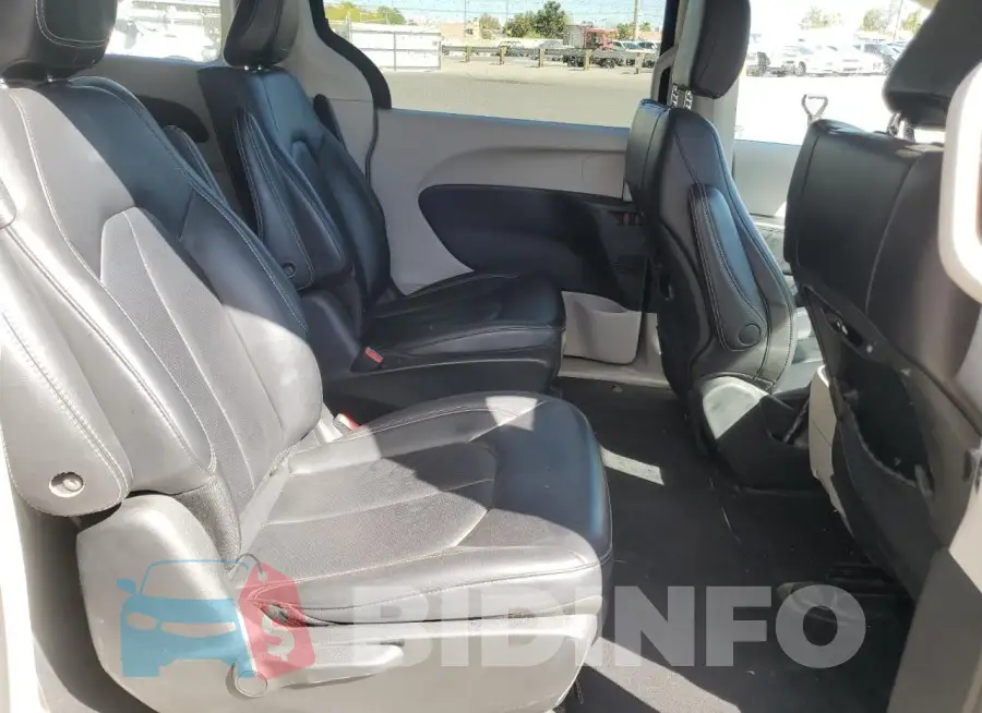 2C4RC1S70RR102822 Photo# 11