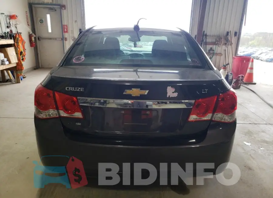 1G1PE5SBXG7207193 Photo# 6