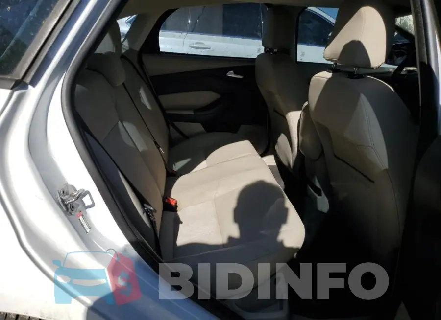 1FADP3FE8HL292272 Photo# 10