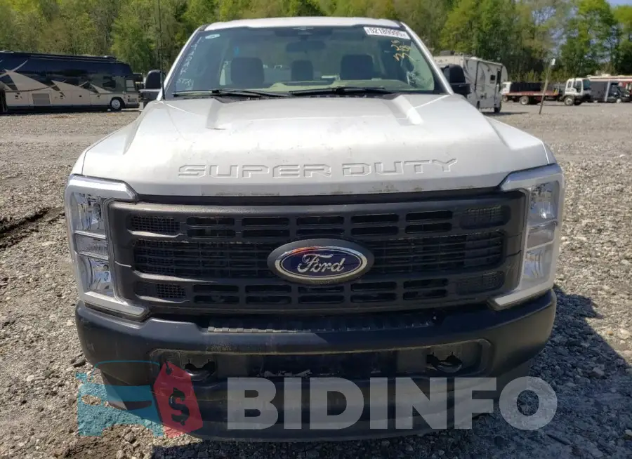 1FTBF2BA0PED83301 Photo# 5