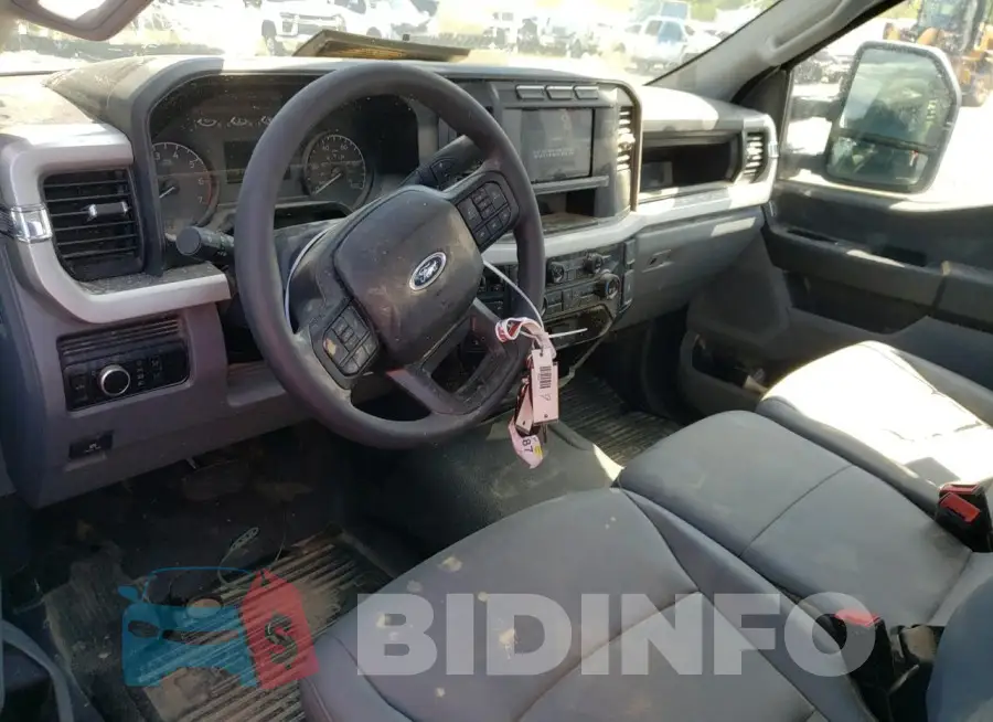 1FTBF2BA7PED80895 Photo# 8